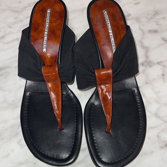 Donald J. Pliner Coutour Kitten Heel Sandals - Picture 6 of 11